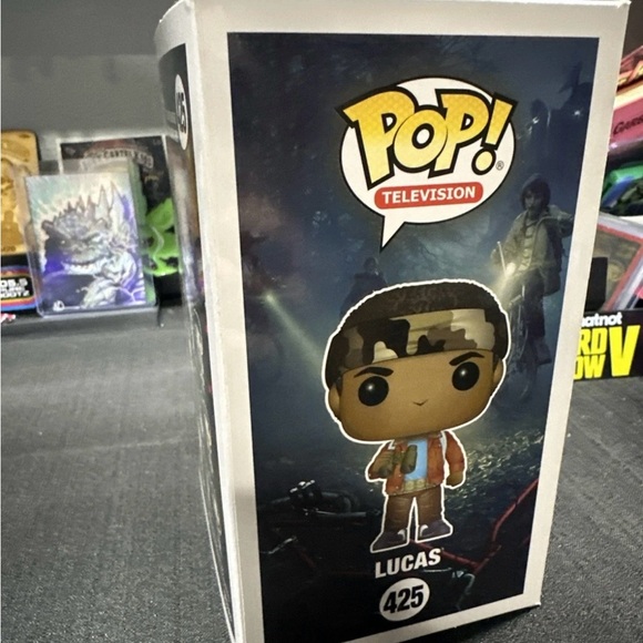 Funko Pop Stranger Things Lucas autographed authenticated - Picture 5 of 7